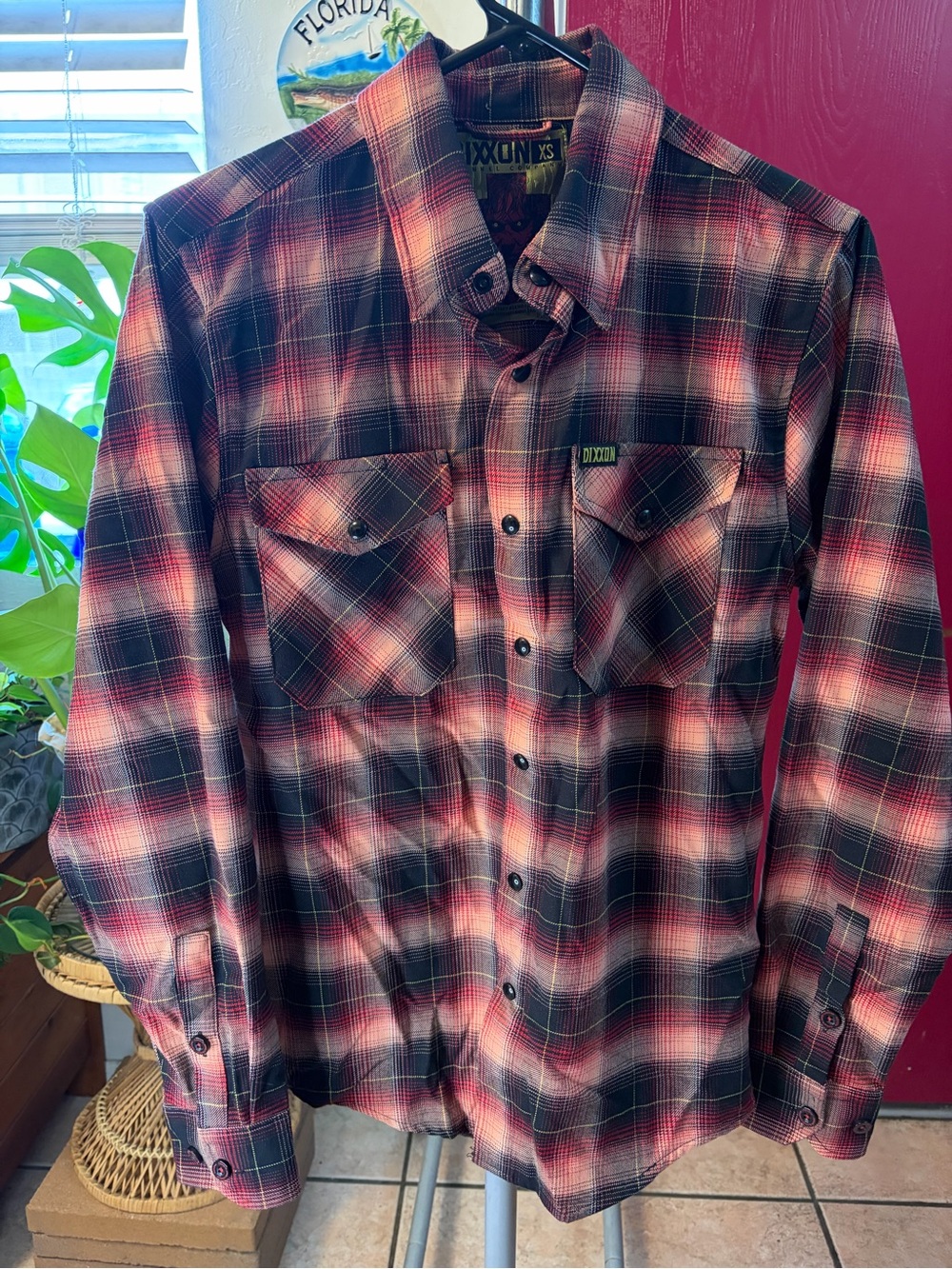 DIXXON Black and Red Plaid Long-Sleeve Button-Up Shirt